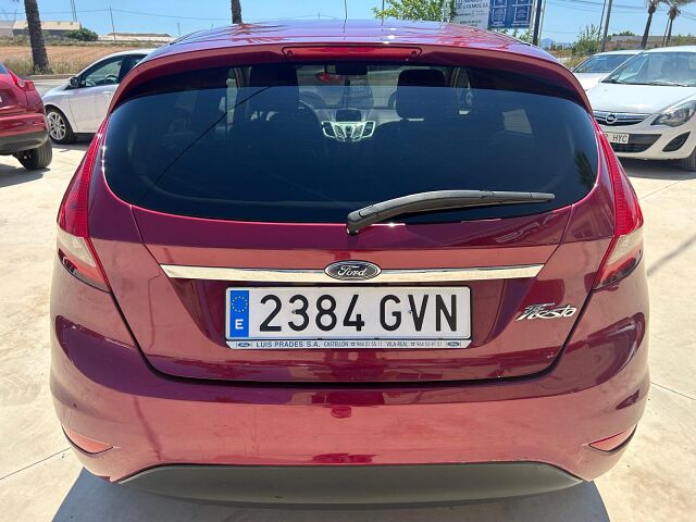 FORD FIESTA TITANIUM AUTO 1.4 SPANISH LHD IN SPAIN 71000 MILES SUPERB 2010